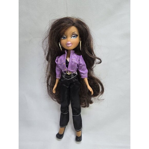 Bratz HTF Shira doll Anniversary MGA 2010 With Original Outfit And Poster - Picture 2 of 15